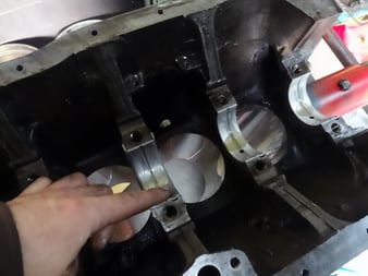 L型エンジン 610ブルーバード