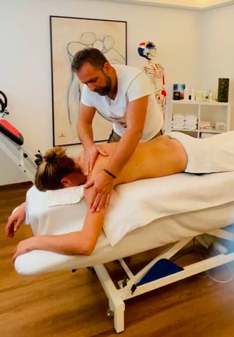 Heilmasseur Randolph Romera-Bao
