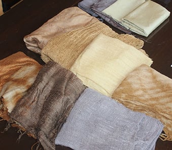 お茶染めされた布