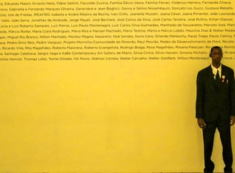 vor dem Museu de Arte do Rio