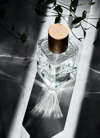 アンティークとクリスタルガラスの香水