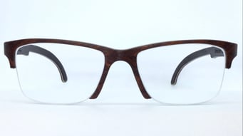 Frontanscicht einer Nylonfadenbrille aus Holz