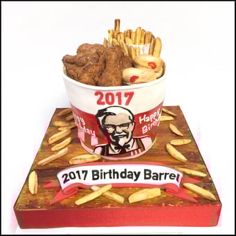 フライドチキンバーレル立体ケーキ【誕生日/イベント/オーダーメイドケーキ】