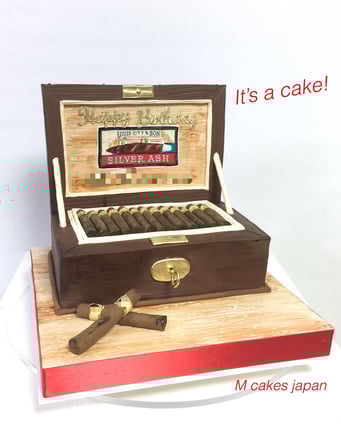 葉巻ケース立体ケーキ【誕生日/イベント/オーダーメイドケーキ】