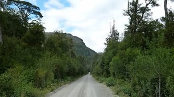 endlose Schotterpiste