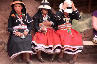 Die Inca Ruinen von Pisac - ... die Menschen um uns herum...