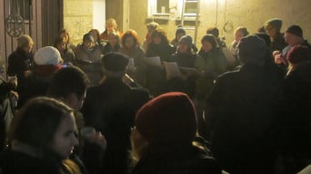 Am vierten Adventsamstag sang das a-capella Ensemble Animata. Die Fangemeinde sorgte für einen außergewöhnlichen Besuch bei der Punschhütte.