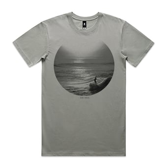 Byron Bay T-Shirt sunset surf at The Pass