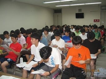 　　　　　　　　　　代議員会議の様子