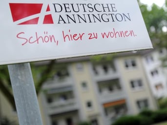 Deutscher Annington und Gagfah wollen zusammengehen und künftig für 350 000 Wohnungen verantwortlich sein. Foto: Caroline Seidel/Archiv