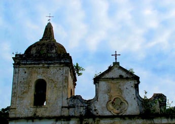 verfallender Ost-Fassadenteil