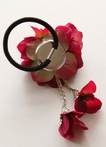 花アクセサリー　ヘアゴム / Beauty 1