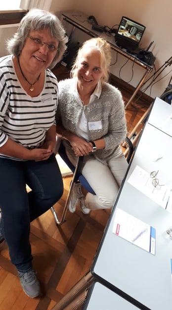 Petra Meyn (Steinmetz Meyn) und Tanja Neumann (Heideglas) 