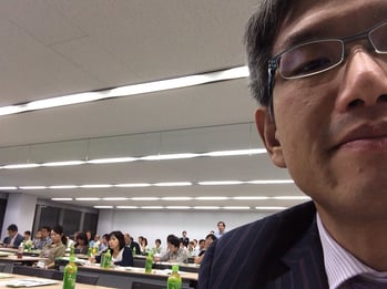 続々と着席される先生方に緊張気味です。