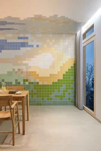 Um ein emotionales Interieur für ein Altersheim zu schaffen, werden abstrahierte Bilder der Natur mit Fliesen an den Wänden gestaltet, sodass die Bewohner in ihrer Kreativität, Kommunikation und ihrem Erinnerungsvermögen unterstützt werden.