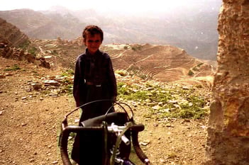 dieser kleine Bub zeigte mir den Weg