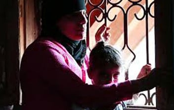 Adelina und ihre Sohn Mustafa