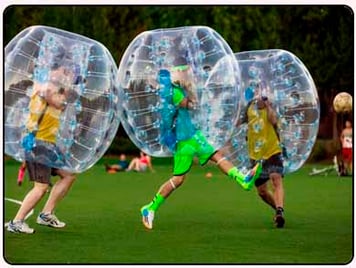 juega al bubble futbol en Cádiz