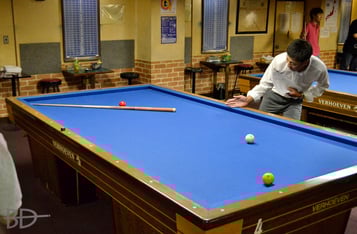 裏回し。「ここ！　この辺に入りそうな気がしませんか？」