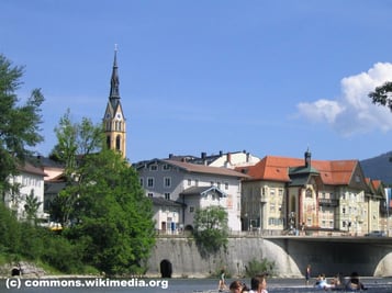 Mittwoch: Das Ziel ist Bad Tölz mit seiner romantischen Altstadt umgeben von Bergen.