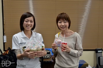 まりさん（左）と青木絵美プロ（JPBA）