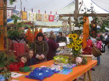 Am Verkaufsstand des Naturschutzvereins (2008)