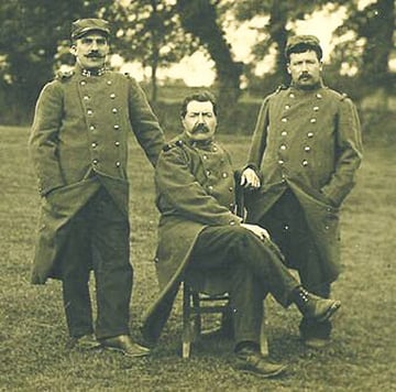 orthe , bélus , landes , durosoir , violon , maréchal , caplet , neuville st vaast , guerre , colombophile ,  1914 , douaumont ,  quintette du général