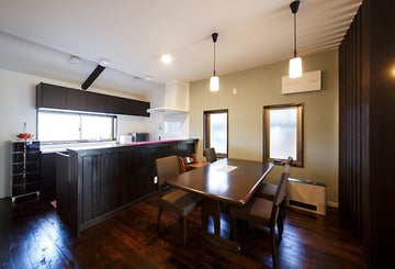 古民家の趣ただよう雰囲気のある家