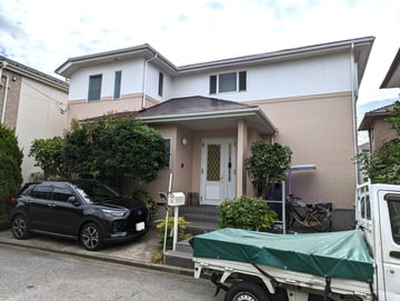 施工後（外壁色：上／N-90・下／SR-411　屋根色：NO.73ﾆｭｰｺｰﾋｰﾌﾞﾗｳﾝ）