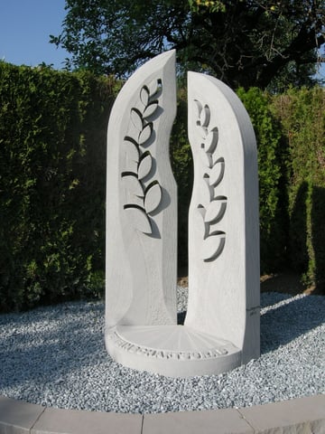 Bildhauer Widmer stele