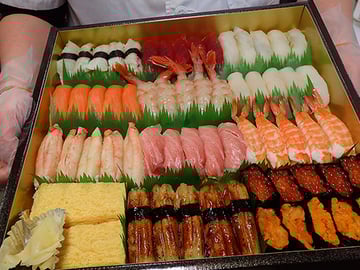 出前館　宅配寿司