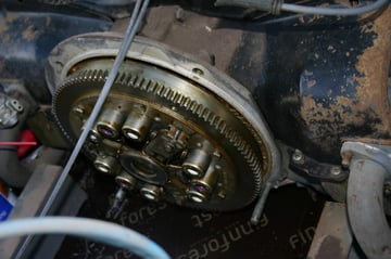 NOS 6V Schwungrad und Kupplung