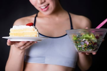 さあダイエットを始めよう！　基本的に人は食べることが大好き