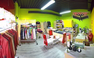 Tali Schneider Niegerurnen Brugghof massanzüge massanfertigung reparaturen vorhänge kleider röcke hosen jacken nähmaschine overlook knöpfe reissverschluss faden glarner schneider