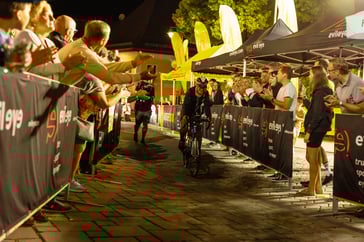 Vaccaroni kommt ins Ziel (Copyright: Martin Granadia)