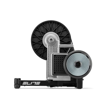 Avanti ist mit dem Rizer von Elite kompatibel, einem Simulator für Steigungen mit integriertem Lenksystem ©