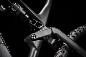 ROTWILD R.E735 CORE Dämpferanlenkung