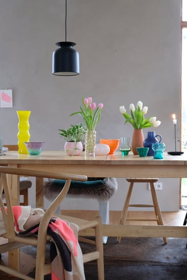 dieartigeBLOG // Esstisch - bunte Vintage-Deko aus dem Umsonstladen