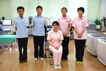 リアhびりテーションスタッフ