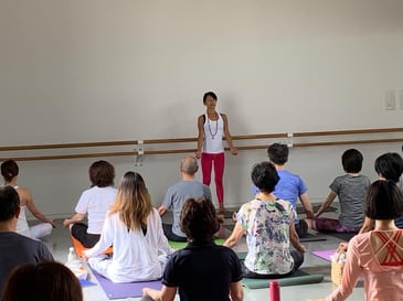 カマフォード千恵子先生ヒーリングヨガWS①