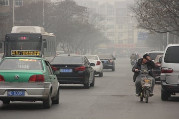 大気汚染に苦しむ中国。社会がEV化されることで被害が少なることを願いたい　CC BY-NC-ND 2.0 V.T. Polywoda