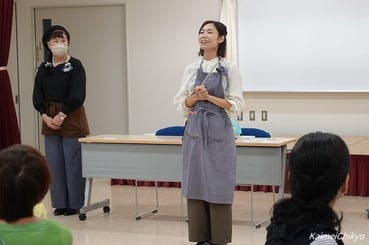 講師の岡崎智子先生