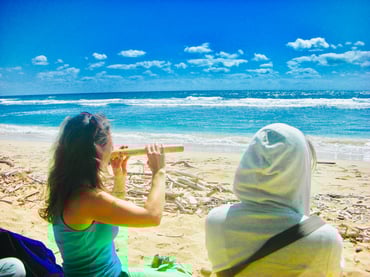 海岸での感謝のワーク