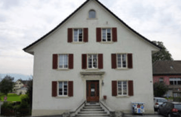 (Bild: schule-bubikon.ch)