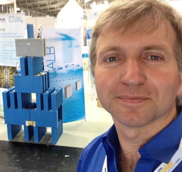 Regelenergie mit Gülle Biogasanlagen und Blockheizkraftwerkstechnik & Umwandlung von Strom in Gas für die Dezentrale Stromnutzung Foto Beschreibung Messe Stand der Chinesischen Batterie Lithium Ionen