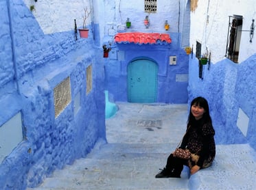 モロッコ・シャウエンの旧市街はブルーのペンキで塗られててとっても可愛いです！街歩きは癒されます。シャウンに移り住んで間もない頃の写真です。