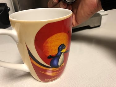 Ein Foto eine Kaffeetasse