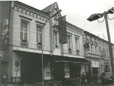 Die Wahl dieser großen Veranstaltungshalle war notwendig, weil das Gesellenhaus für die Durch-führung einer derartigen Veranstaltung nicht ausreichte. Aus den Berichten entnehmen wir für die Schützenhalle ein volles Haus.