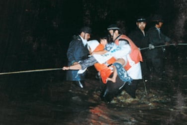 千歳川支川、漁川（恵庭市）での住民救出の瞬間