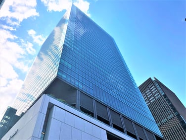 都会的な高層ビル群